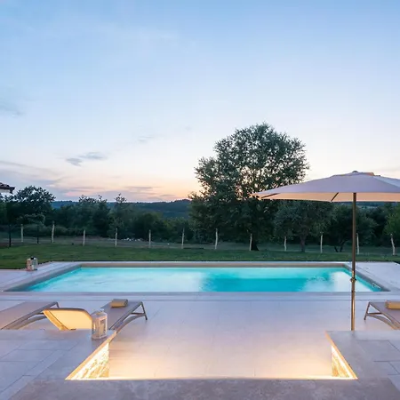 Sentiero Villa *
