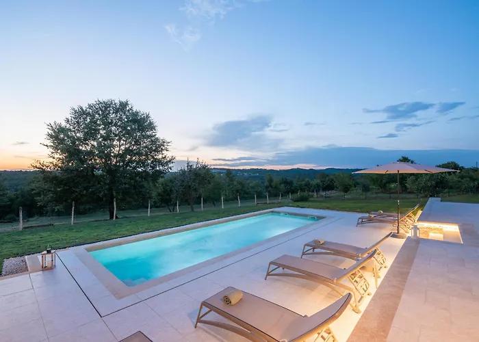 Sentiero 빌라 파진